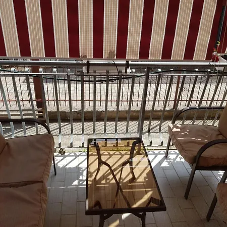 Spazioso A 30mt Dalla Spiaggia, 2 *